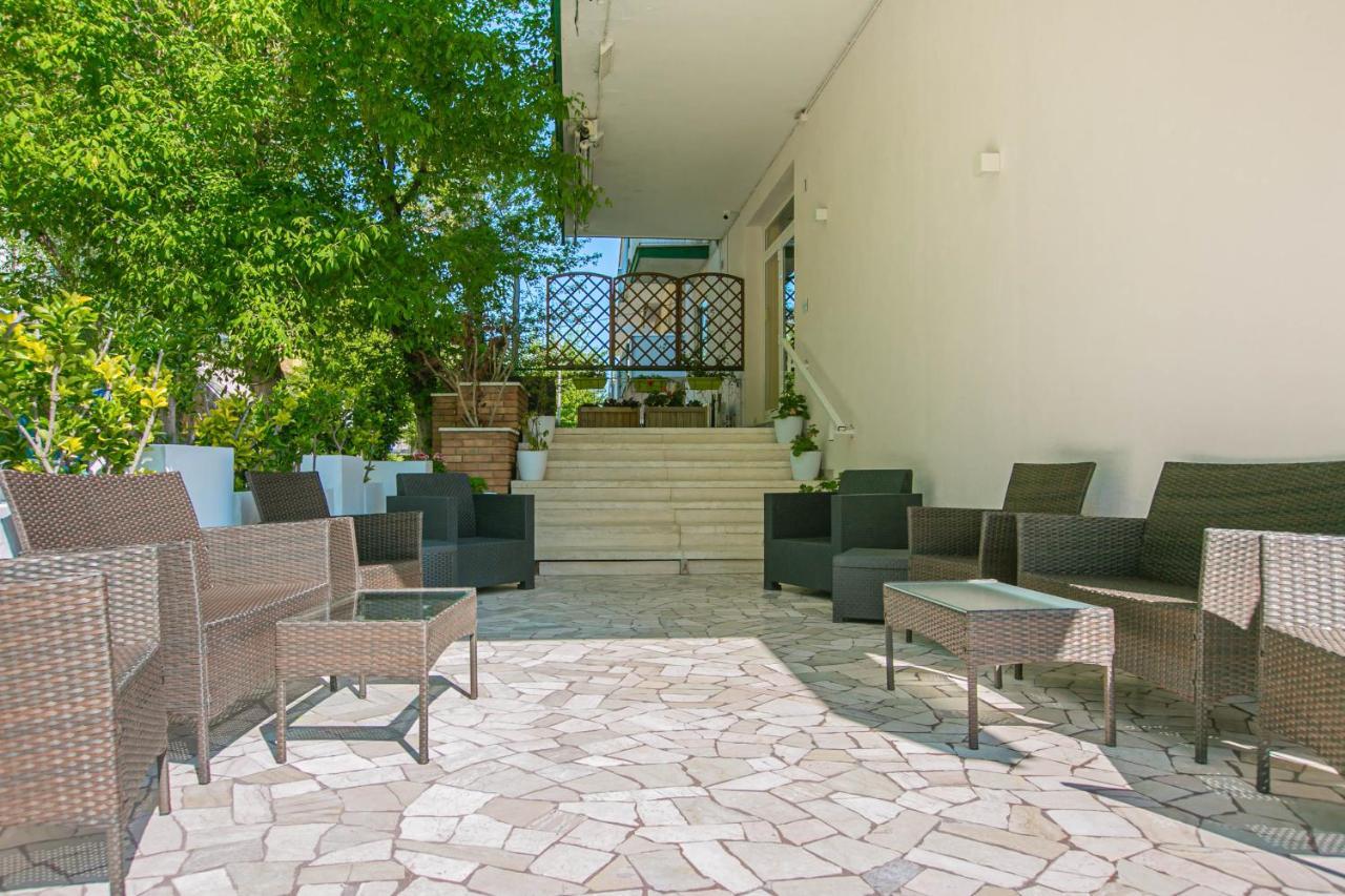 Hotel Mara Rimini Exterior photo
