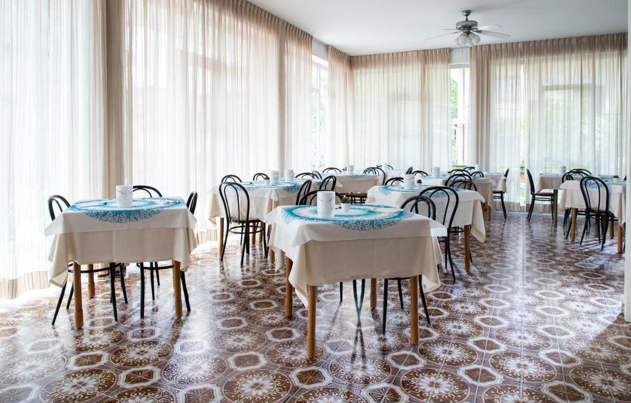 Hotel Mara Rimini Exterior photo